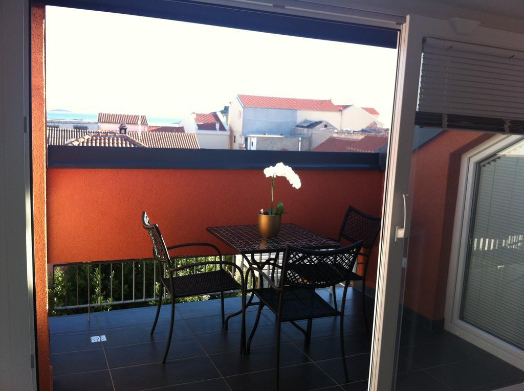 Number 5 Appartement Pakoštane Buitenkant foto
